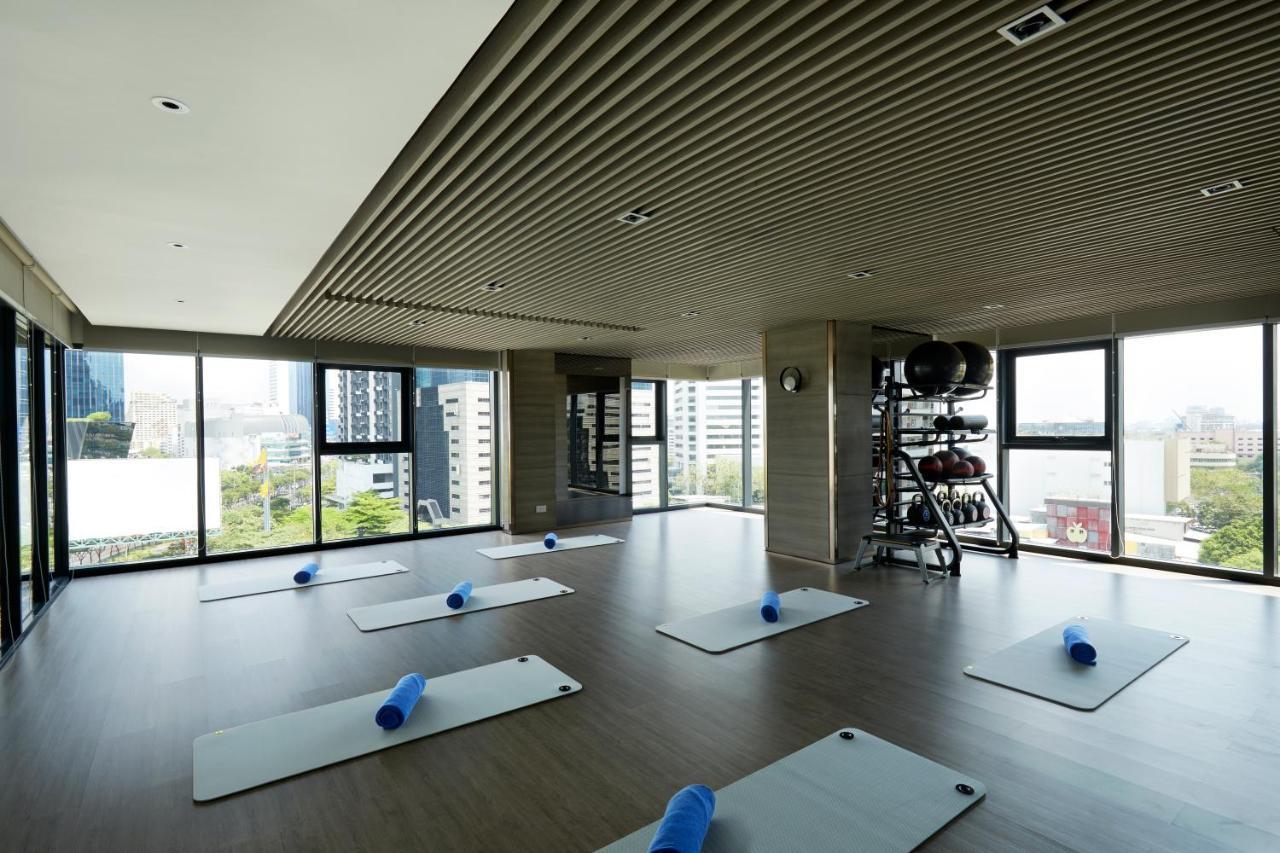 Somerset Rama 9 Bangkok Exteriör bild The Yoga Studio