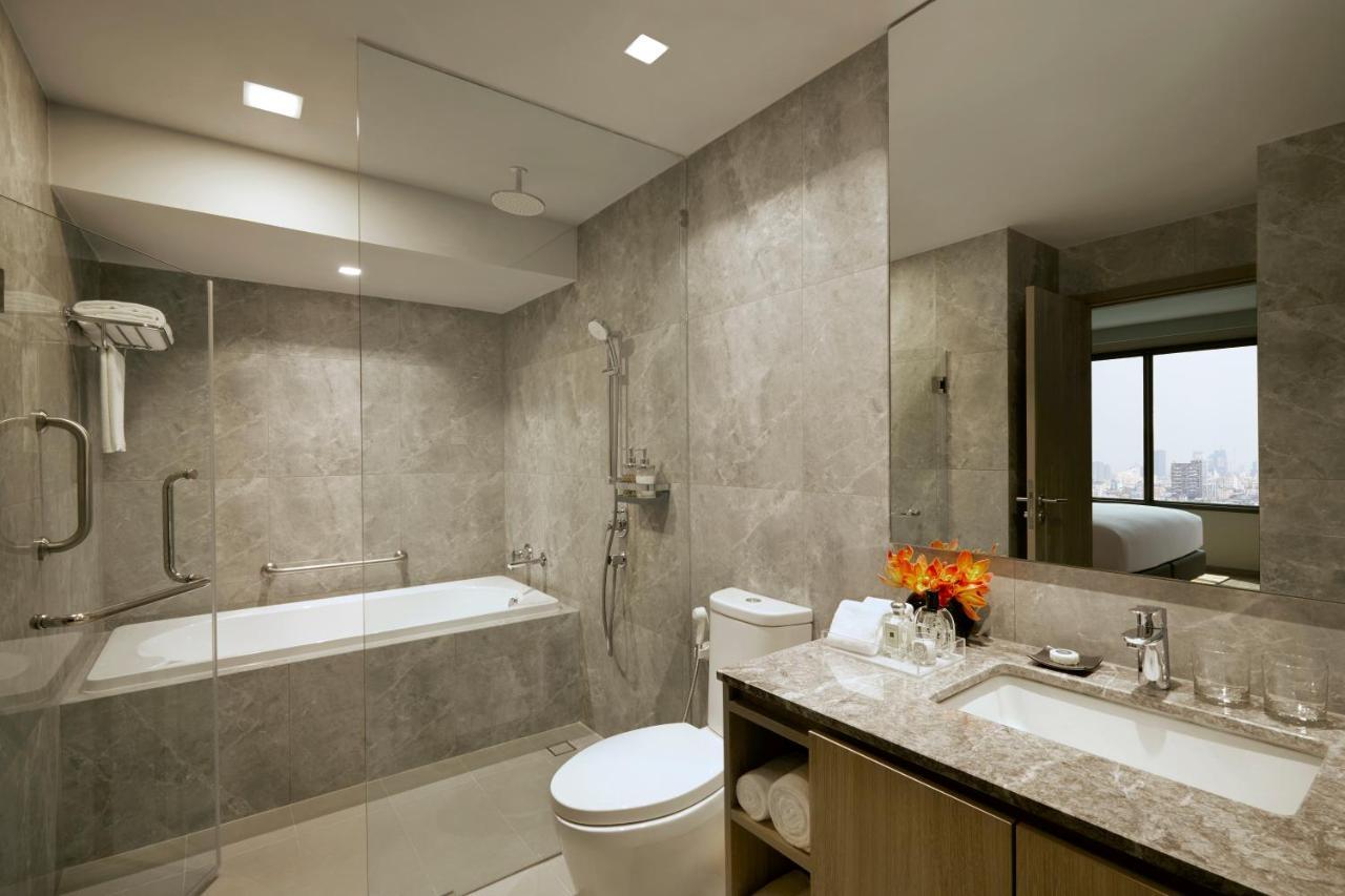Somerset Rama 9 Bangkok Exteriör bild Bathroom